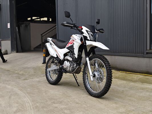 150cc Four Stroke Off Road Bikes With Rear Drum Brake And Inverted Shock Absorbers