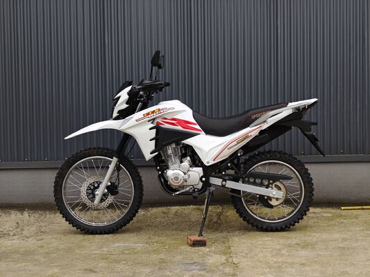 150cc Four Stroke Off Road Bikes With Rear Drum Brake And Inverted Shock Absorbers