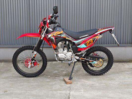 300CC Air Cooled Engine 4 Stroke Enduro Dirt Bikes Off Road Motorcycle With 9L Fuel Tank