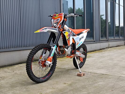 2 Stroke 300cc Enduro Motocross Bike With Single Chamber Dual Mode Front Absorbers