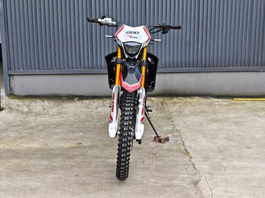 Air Cooled 200CC 250cc Off Road Motorcycle Dirt Bike With Inverted Front Shock Absorber