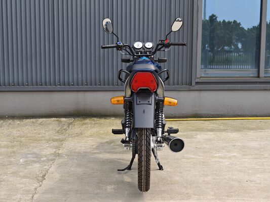 Chain Driven 200cc Chopper Sport Motorcycle With Front Bumper Rear Rack 15L Fuel