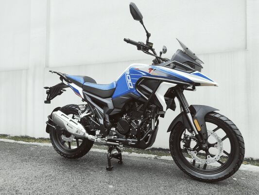 300cc Off-road Motorcycle Delivering 22kW Power And 28N·m Torque For Speed And Climbing Performance