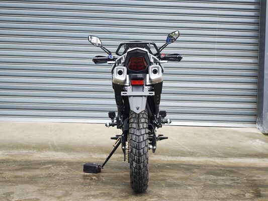 Heavy Duty 250cc 4 Stroke Air-Cooled Street Motorcycle Daily Use Touring Mixed Road Conditions