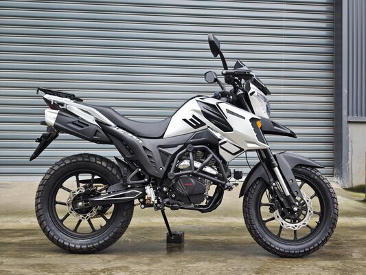 Heavy Duty 250cc 4 Stroke Air-Cooled Street Motorcycle Daily Use Touring Mixed Road Conditions