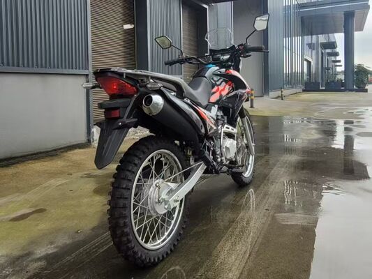 4 Stroke Engine Smooth Riding 200cc Enduro Motorcycle Dual Sport Bikes Featuring Balance Shaft Engine CDI Ignition Method Off Road Performance