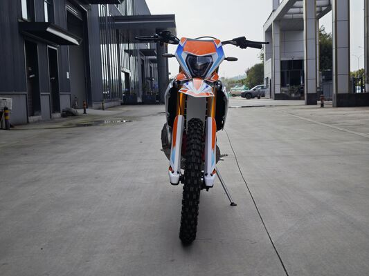 TM250 Enduro Motorcycle Water Cooled Two Stroke Engine 23kW Power 9L Fuel Tank