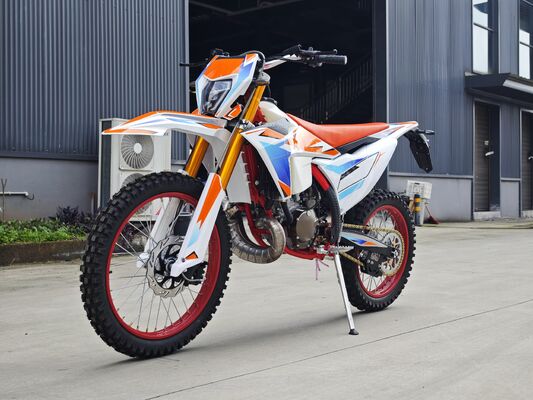 K23 TM250 Two Stroke Engine Inverted Front Fork Dirt Bike 23KW Water Cooled