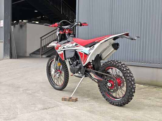 250cc Off Road Dirt Bike Air Cooled 4 Stroke Enduro Motorcycle With Track Style Suspension