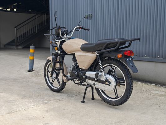 Electric Kick Start Engine Chopper Motorbike 110CC With Painted Bumper Muffler Street Legal Motorcycle Supplier