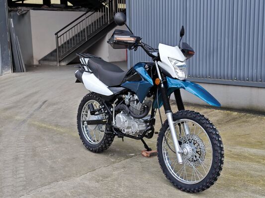 150cc Air Cooled Enduro Motorcycle Electric Kick Start Deep Tooth Tires LED Light