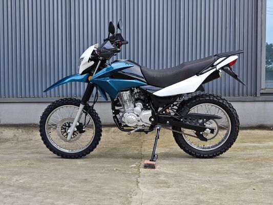 150cc Air Cooled Enduro Motorcycle Electric Kick Start Deep Tooth Tires LED Light